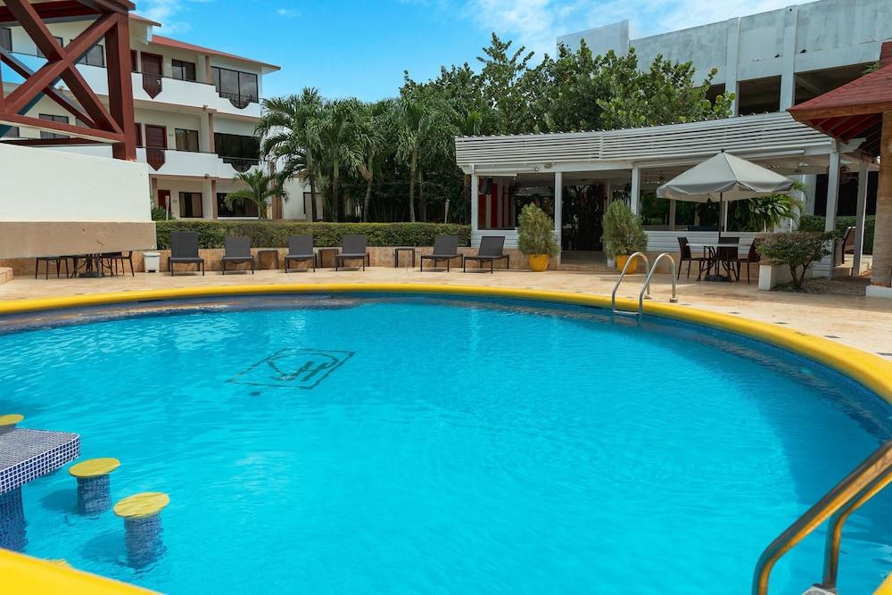 Hotel Silvestre La Romana Exterior photo